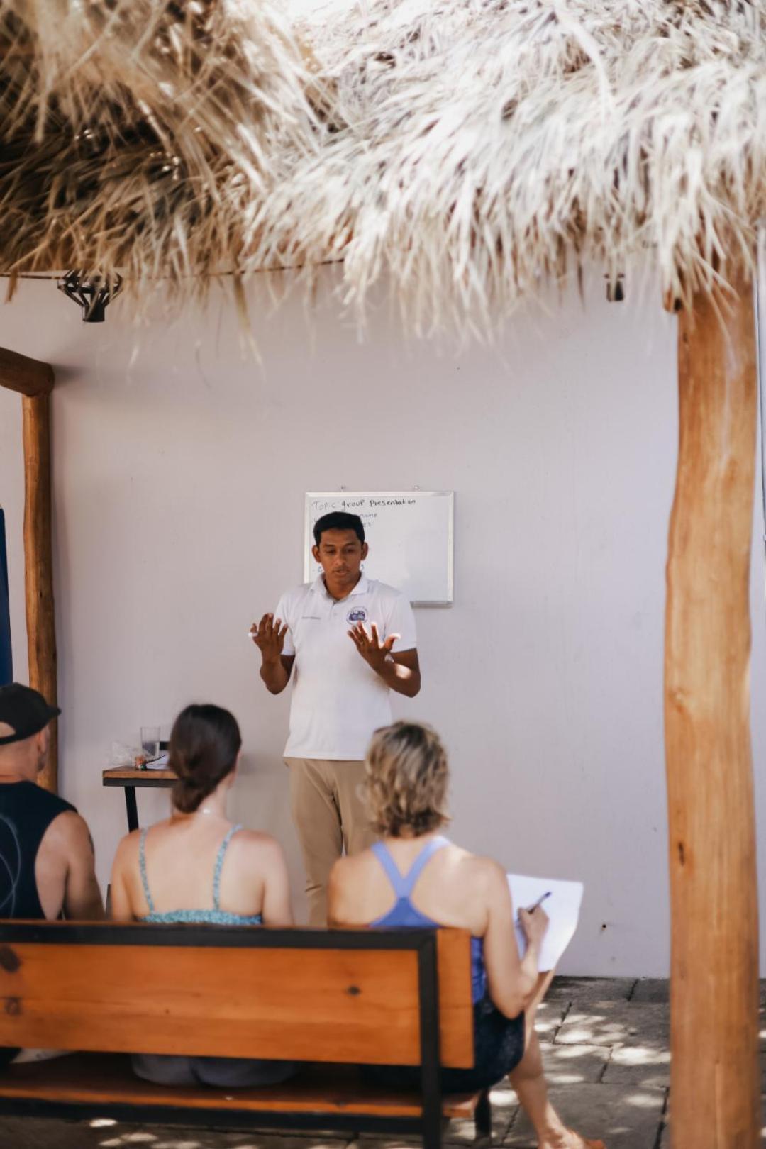 Surf And Yoga Retreat Nicaragua Hostel La Albina Exterior foto